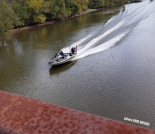 Boating on the Henricus Lagoon - James River Boating on the Henricus Lagoon - James River
